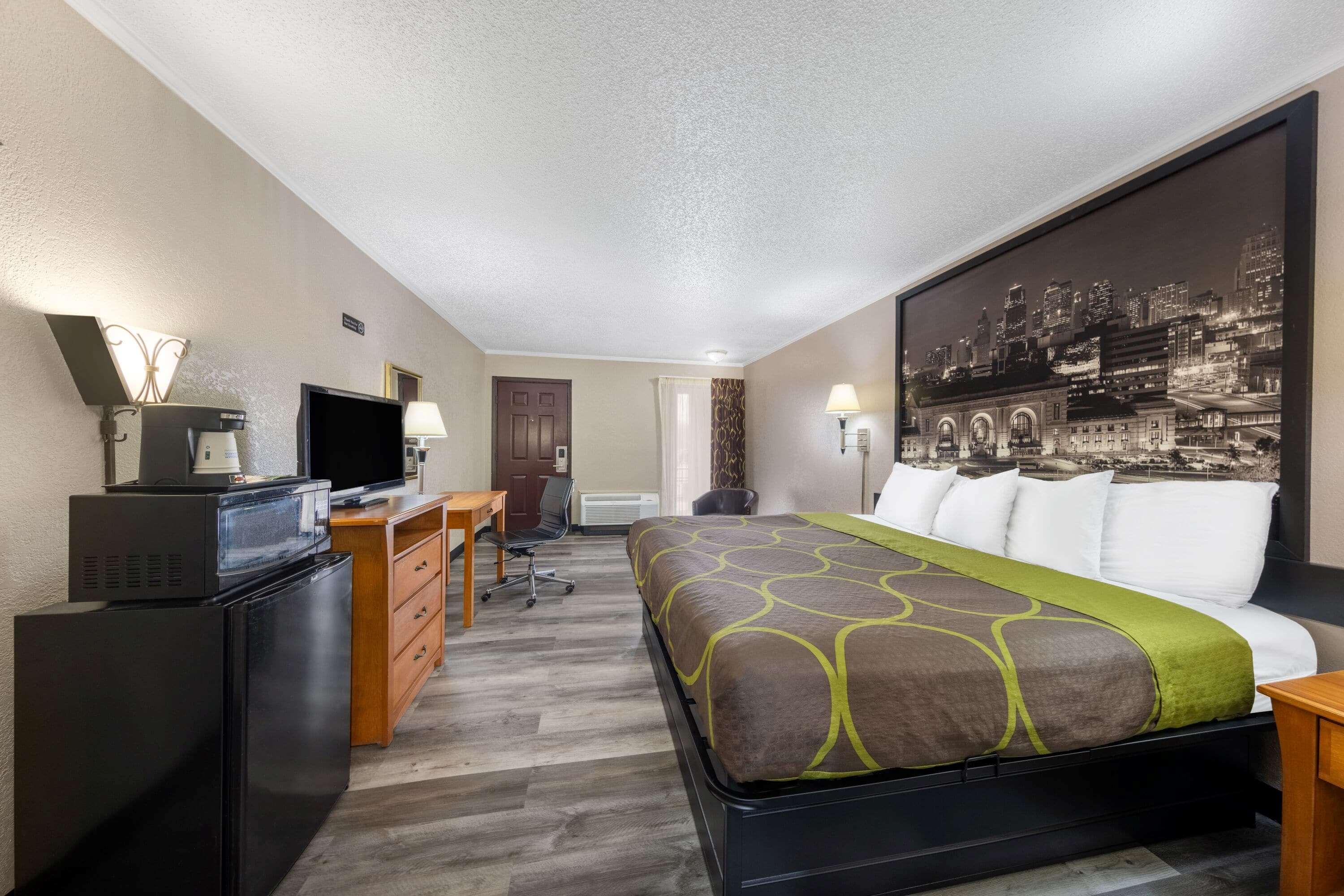 Super 8 By Wyndham Kansas City Airport North Exterior photo